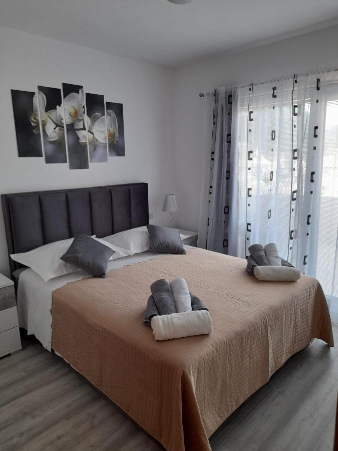Lucy Apartment
